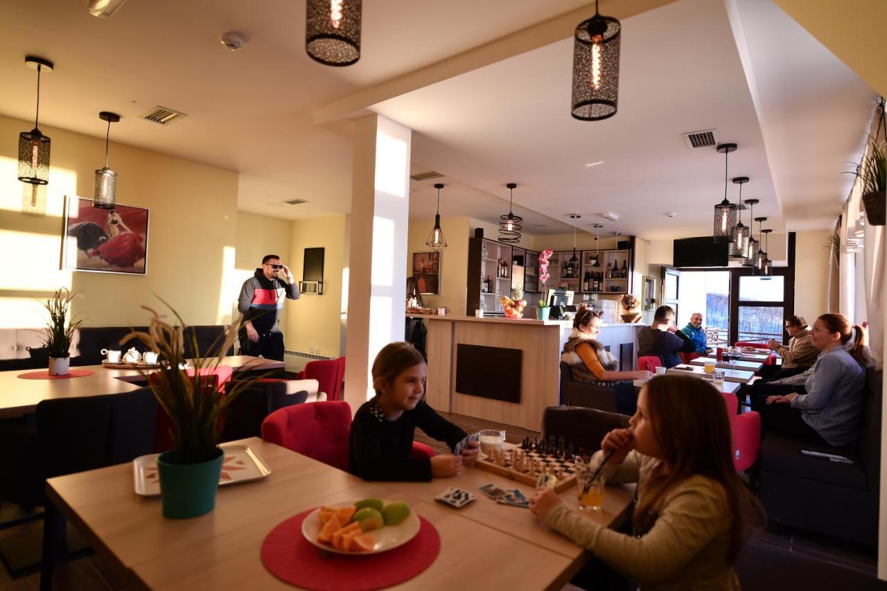 Apartman D52 Dvori Kopaonik Eksteriør bilde